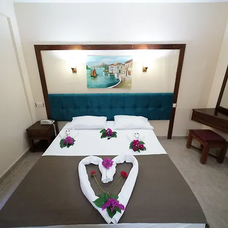 Salinas Beach Hotel