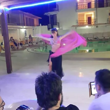Salinas Beach Hotel