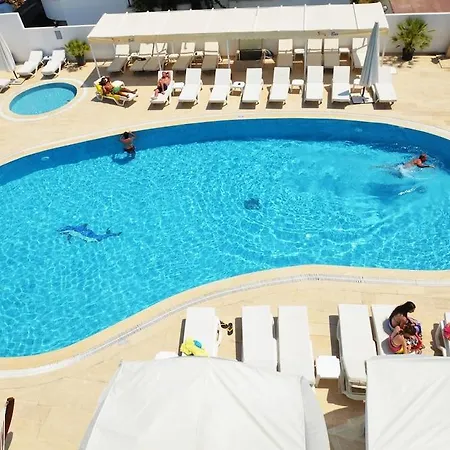 Hotel Salinas Beach