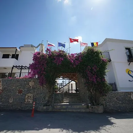 Salinas Beach Hotel